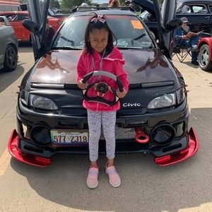 Meet your Posher, Dolfin